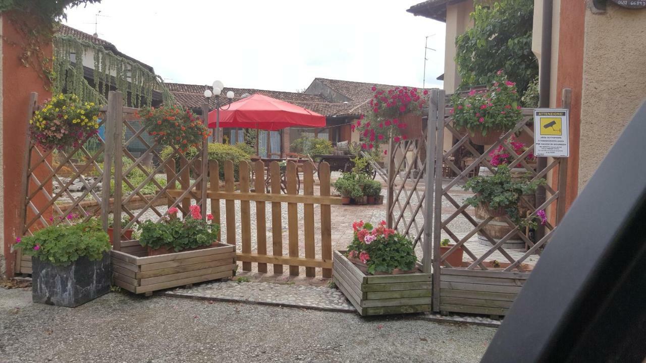 Al Fienile Hotel Orzano Exterior photo